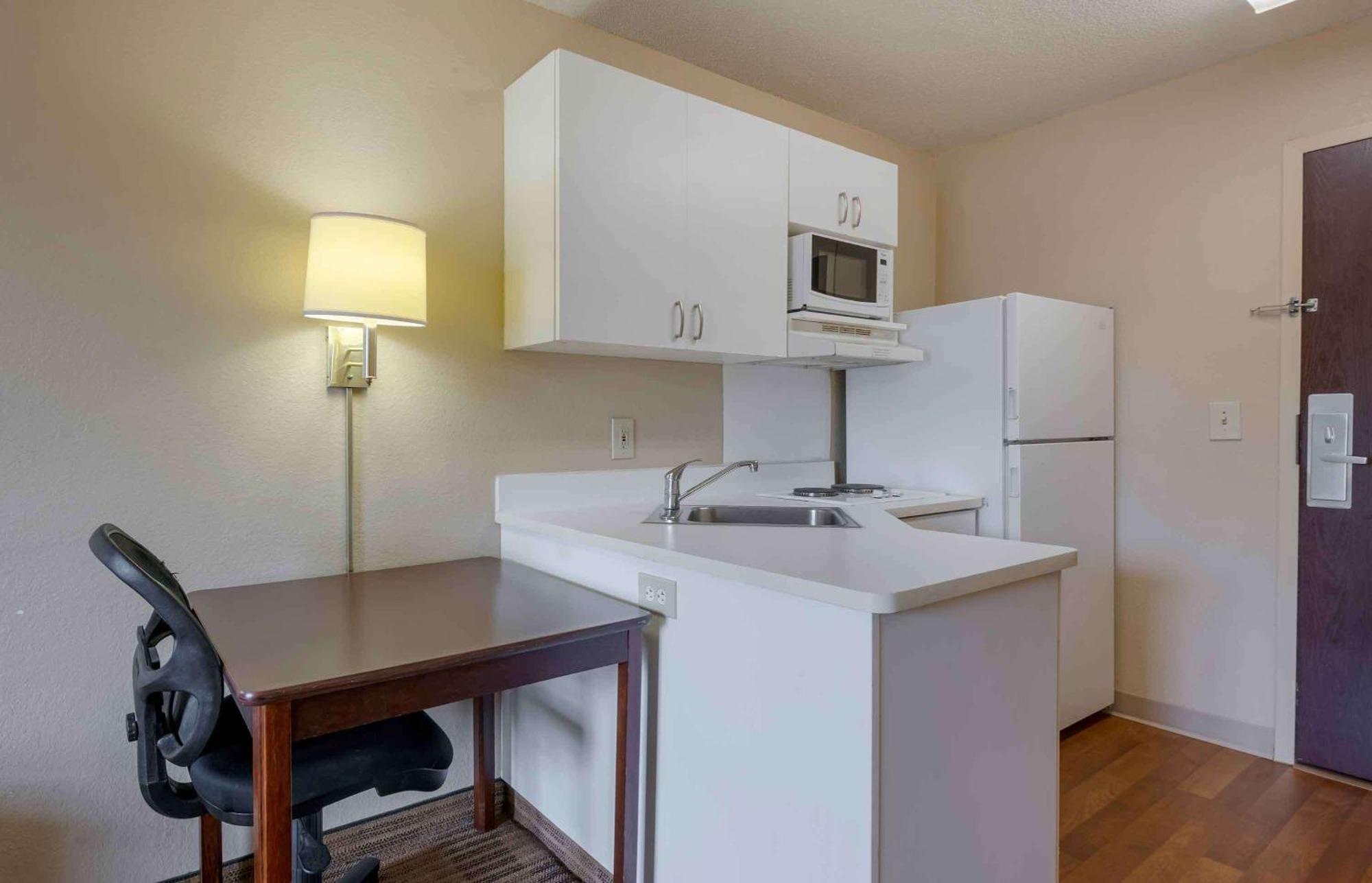 Extended Stay America Suites - Orlando - Lake Mary - 1036 Greenwood Blvd Esterno foto